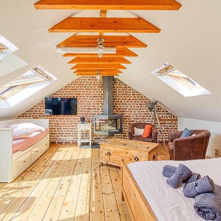Le Verlaine - Appt Charmant Cosy Idealement Situe Calais Eksteriør bilde